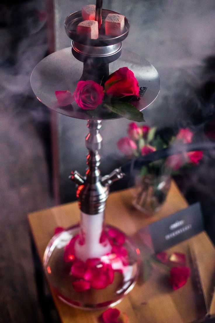 Rose hookah with petals